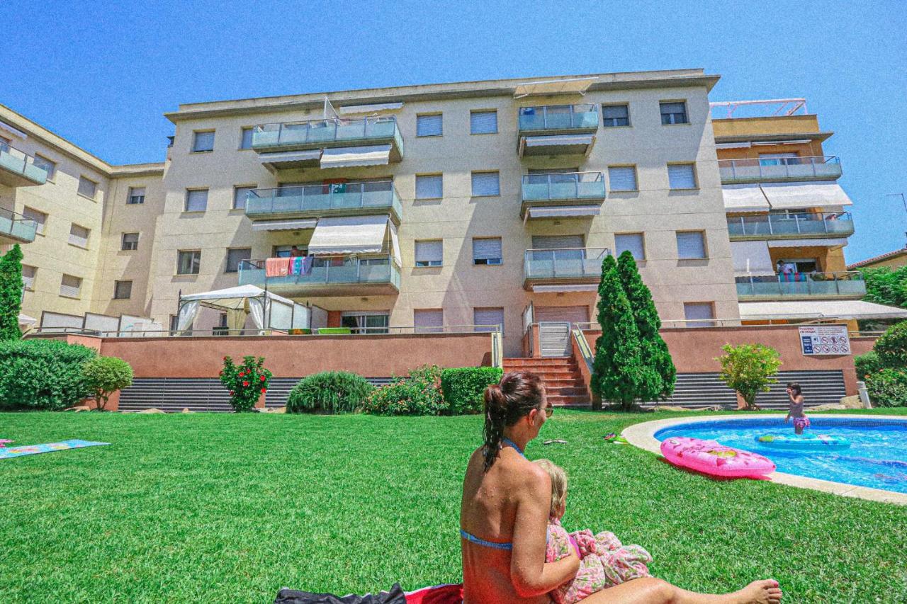 Sol Millet Litoral - Only Families Apartment Cambrils Bagian luar foto