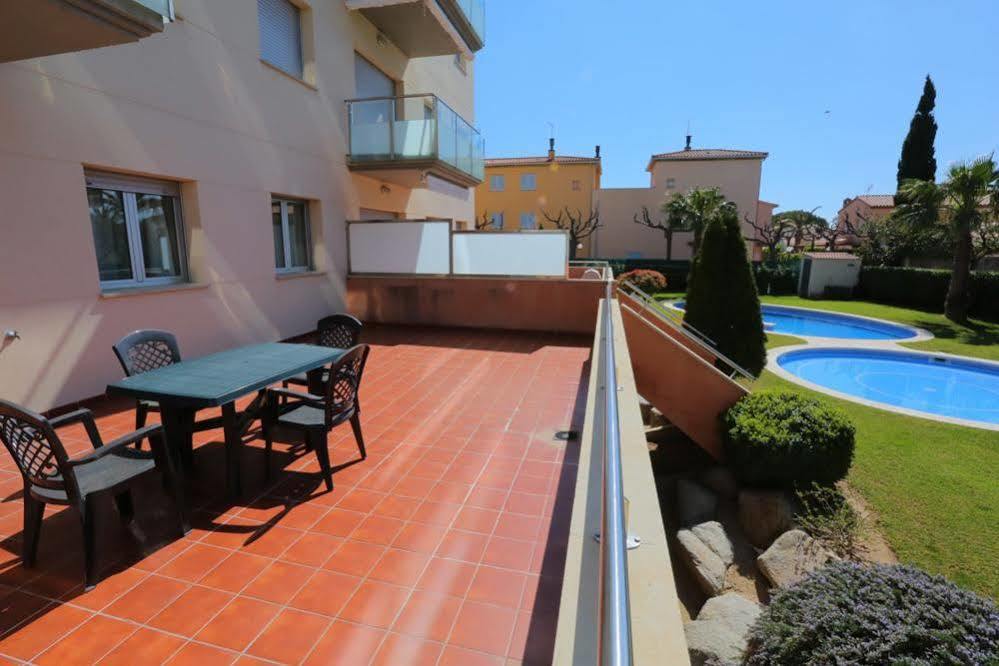 Sol Millet Litoral - Only Families Apartment Cambrils Bagian luar foto